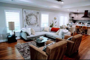 Luxurious Basement Apartment